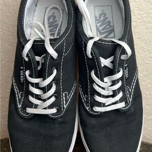 Vans Off the Wall Classic Women’s Sneakers in Black size 7